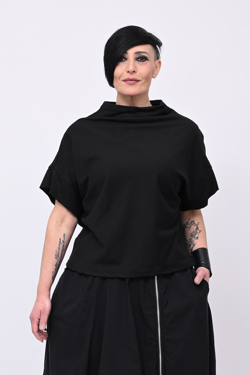 Maglia scollo cratere - Nero
