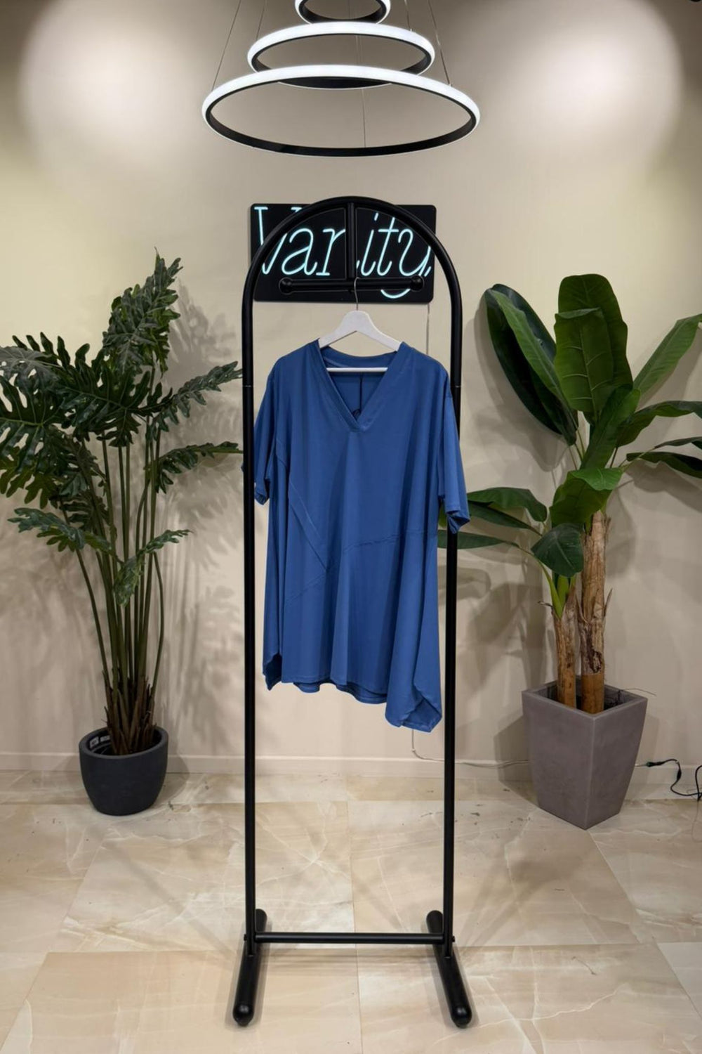 Tshirt over scollo V - Jeans