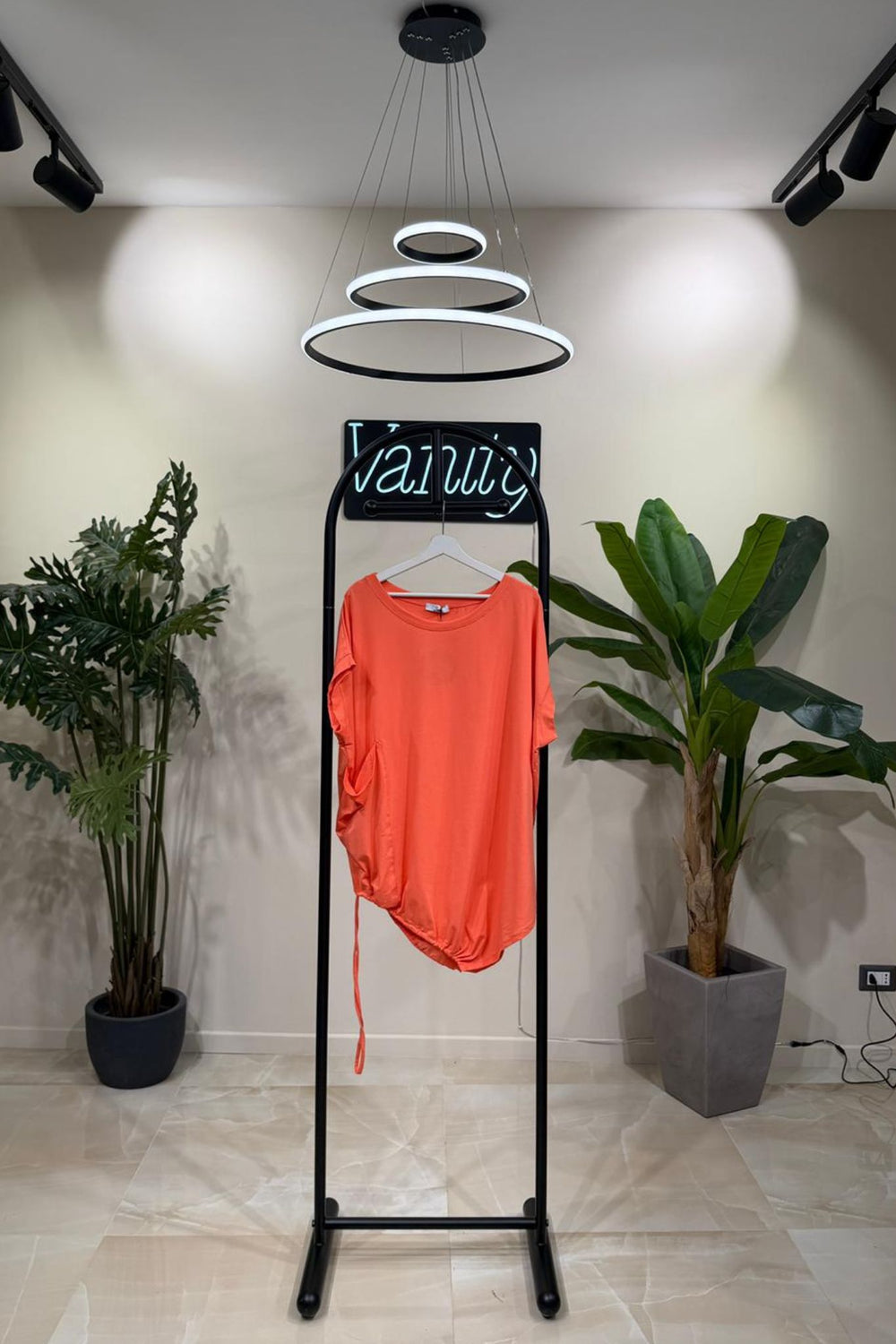 T-shirt laccio e tascona - Pompelmo