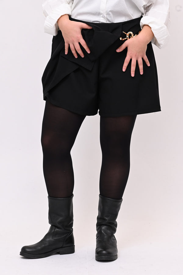Shorts effetto gonna - Nero