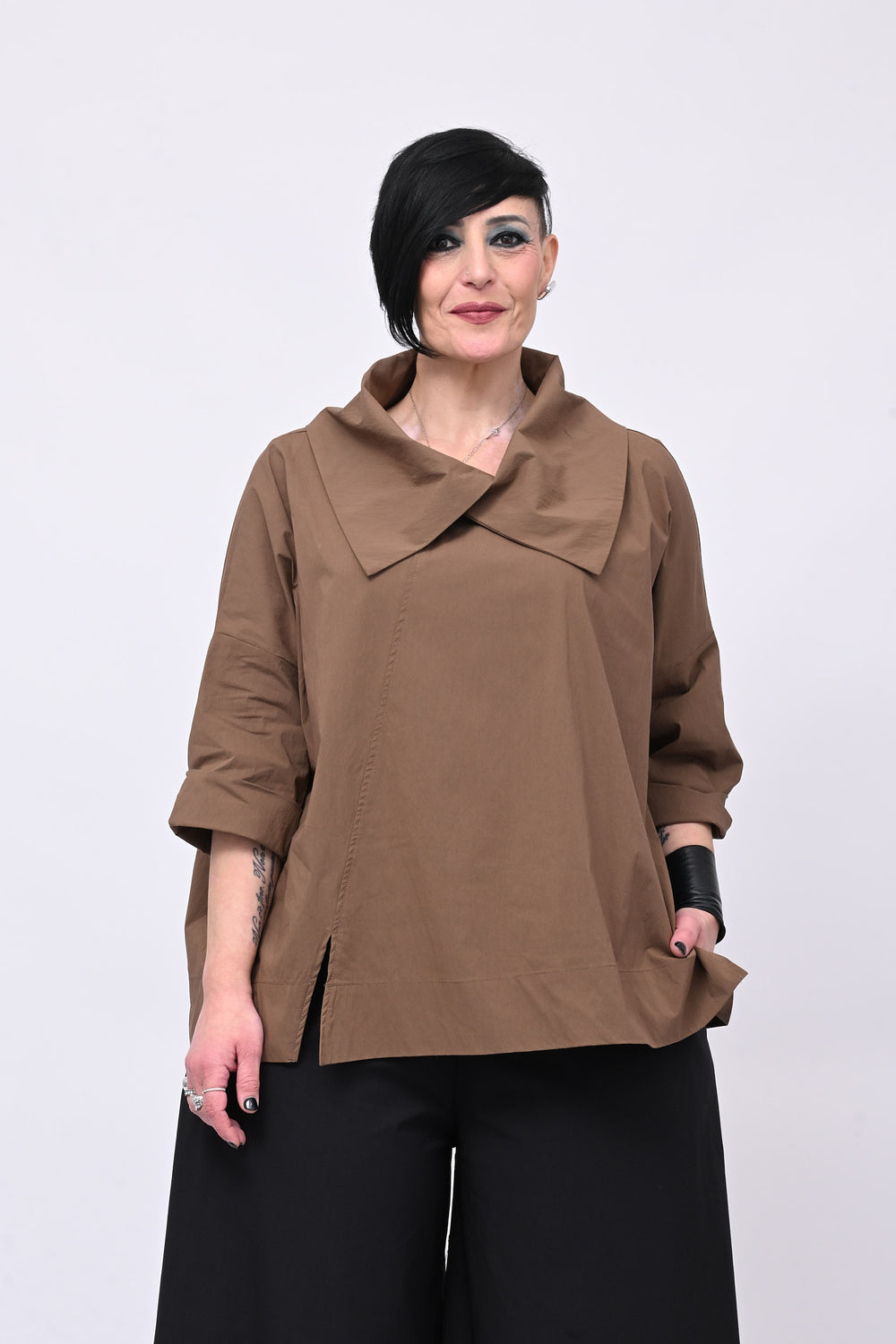 Blusa collone spacchi - Cacao