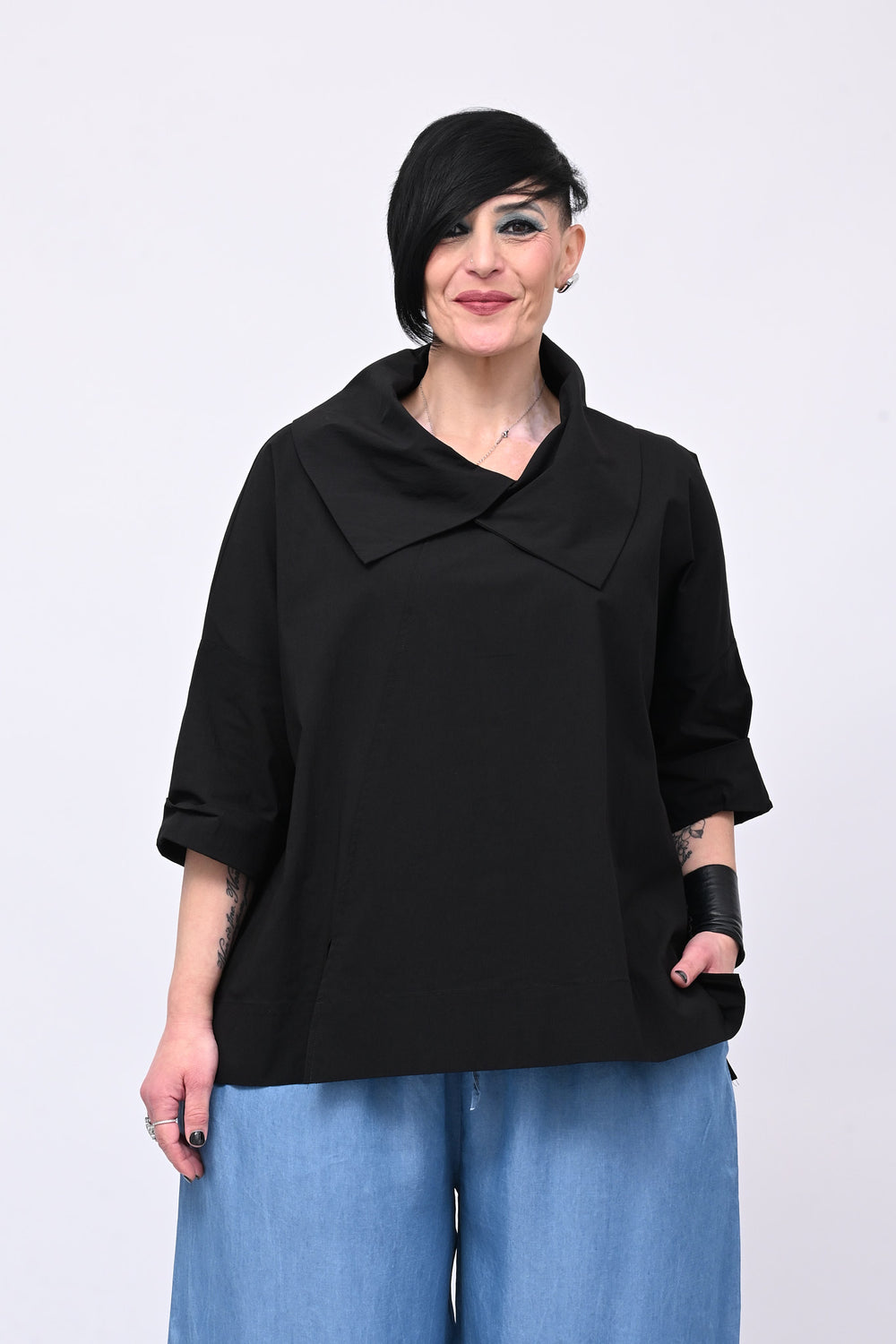 Blusa collone spacchi - Nero