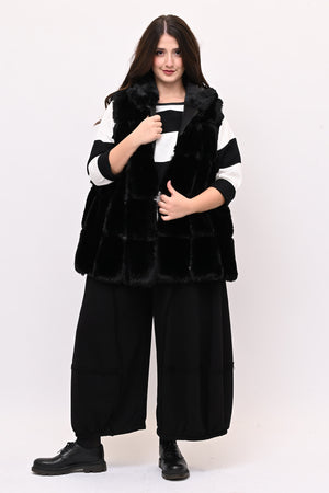 Gilet ecopelliccia cappuccio- Nero