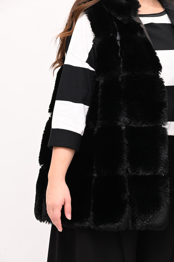Gilet ecopelliccia cappuccio- Nero