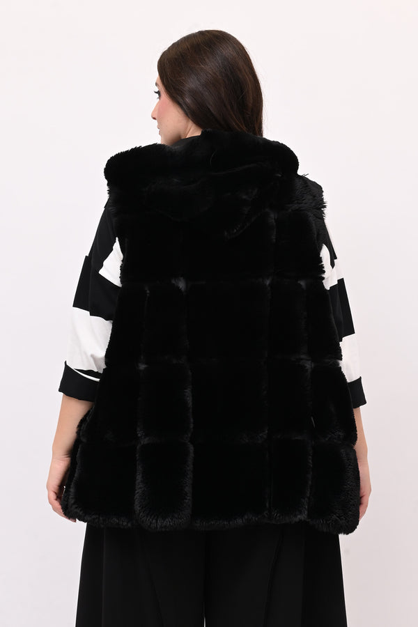Gilet ecopelliccia cappuccio- Nero