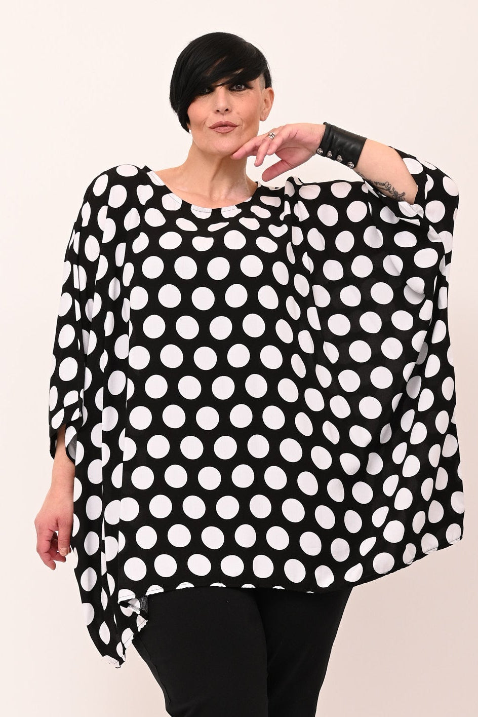 Maxi Viscose Handkerchief - BLACK