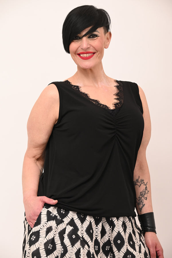 Top scollo V pizzo - Nero