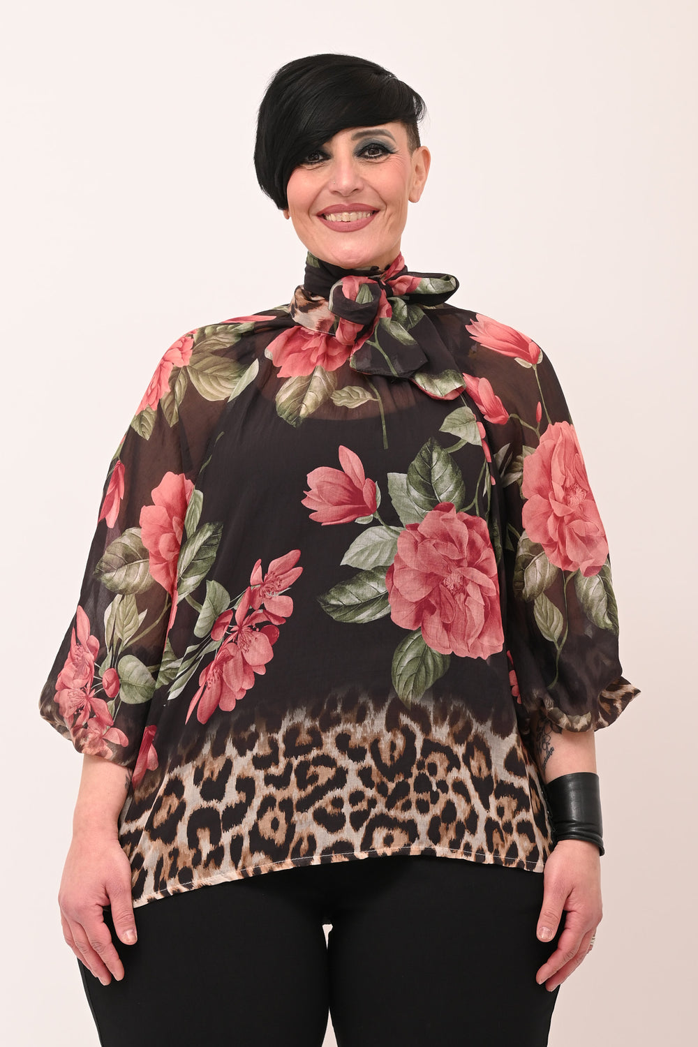Camicia fiori fiocco collo - Nero