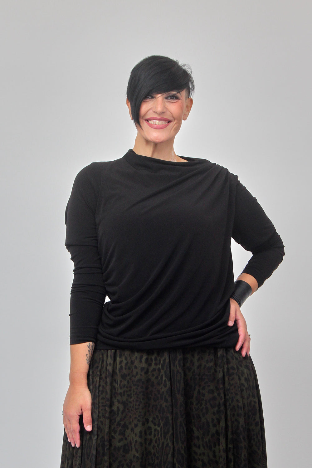 Maglia scollo vulcano - Nero
