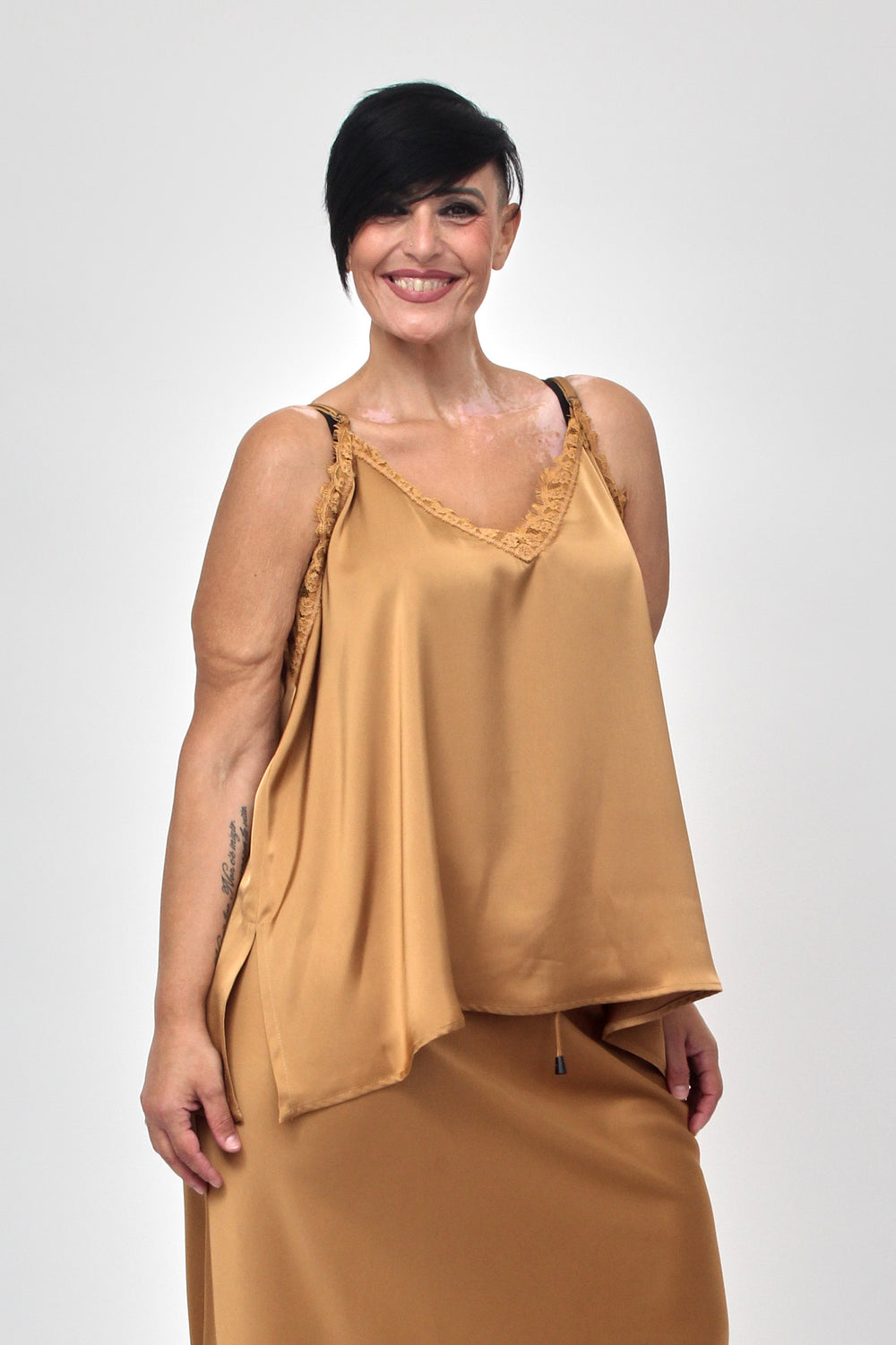 Top raso e pizzo - Oro