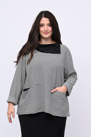 Maglia righe collo tagliato - NERO