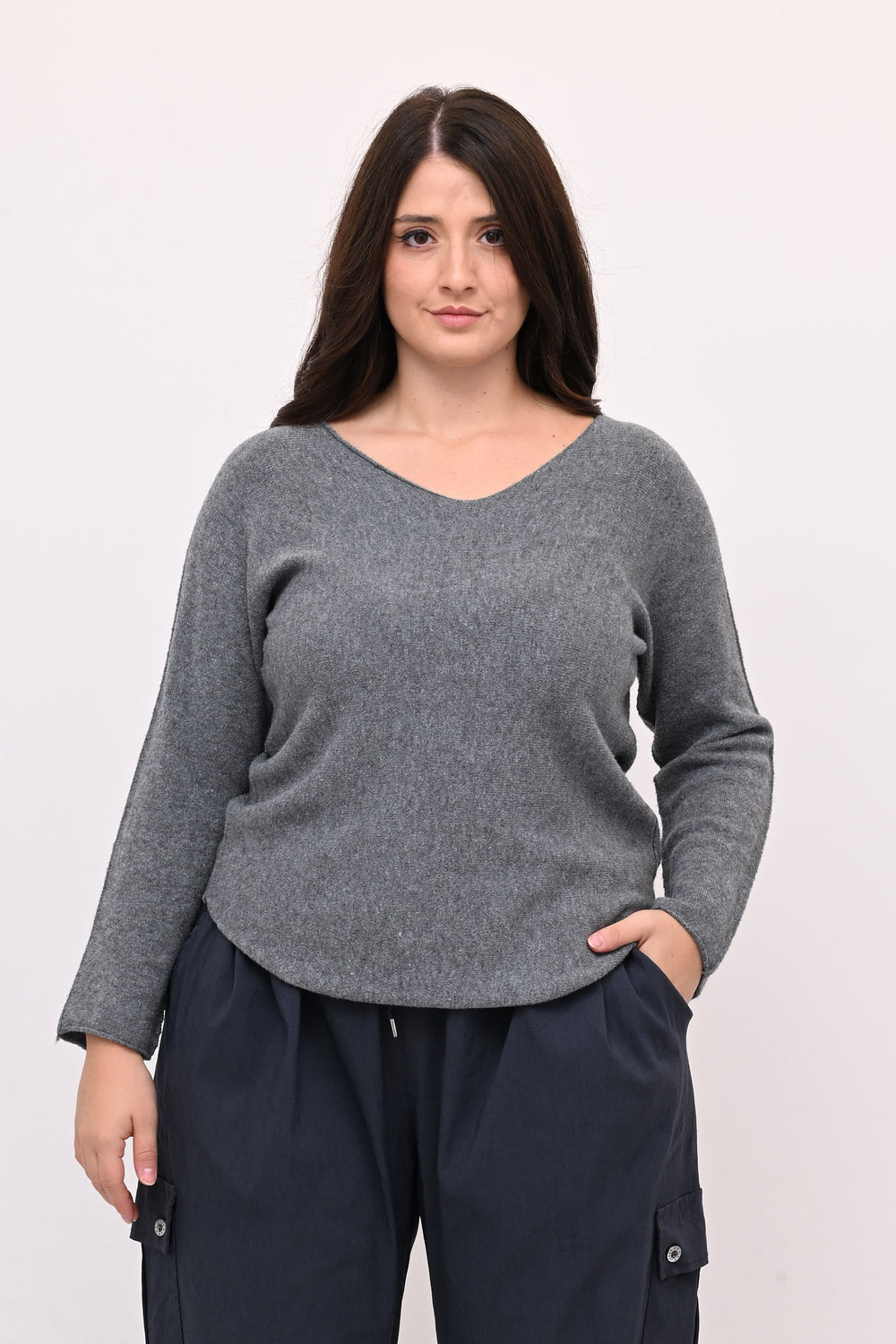 Pull basico V calda viscosa - Grigio