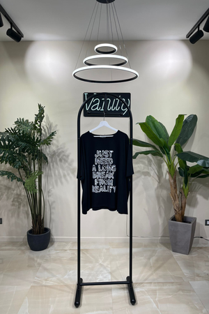 T-shirt scatola JUST NEED - Nero