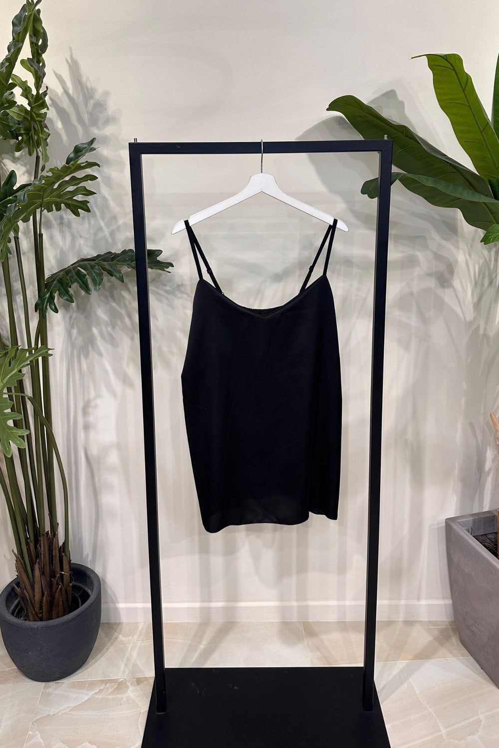 Top raso bretella - Nero