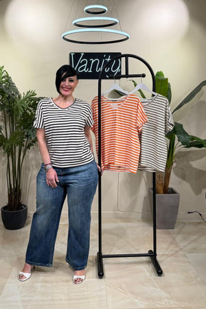 T-shirt righe V - Blu