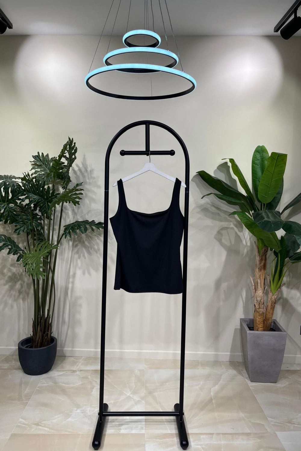 Top spalla larga - Nero