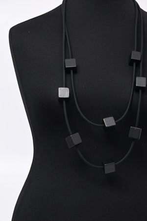 Collana neoprene cubi - Nero