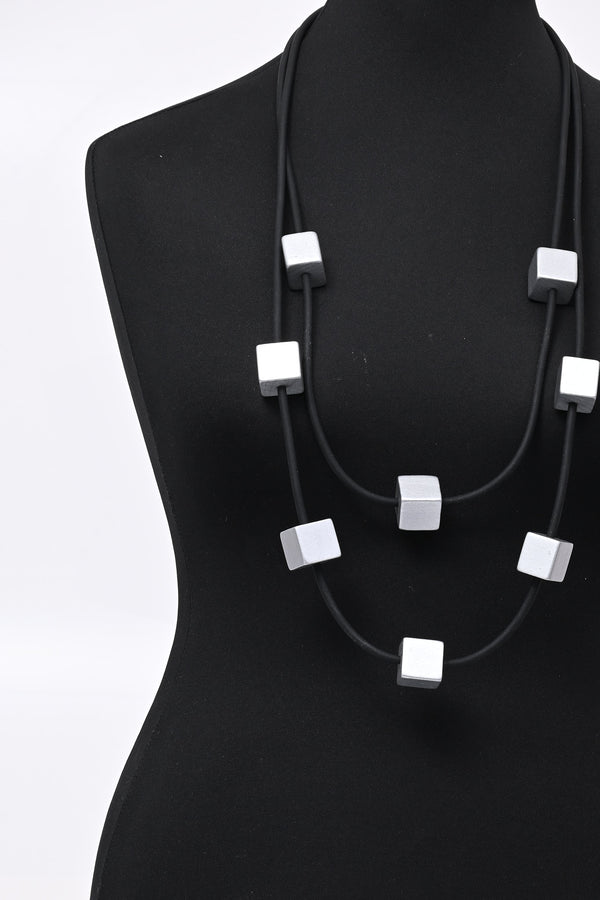 Collana neoprene cubi - Argento