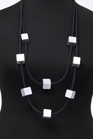 Collana neoprene cubi - Argento