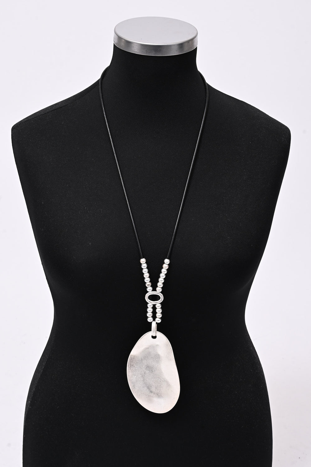 Collana disco argento martellato - Nero