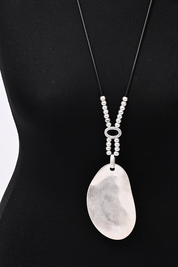 Collana disco argento martellato - Nero