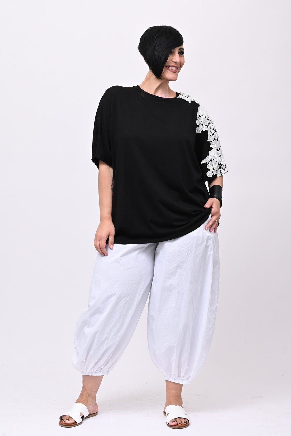 T-shirt over macramè - Nero