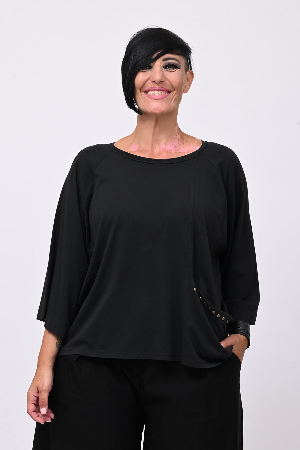 T-shirt tasca e bulloni - Nero