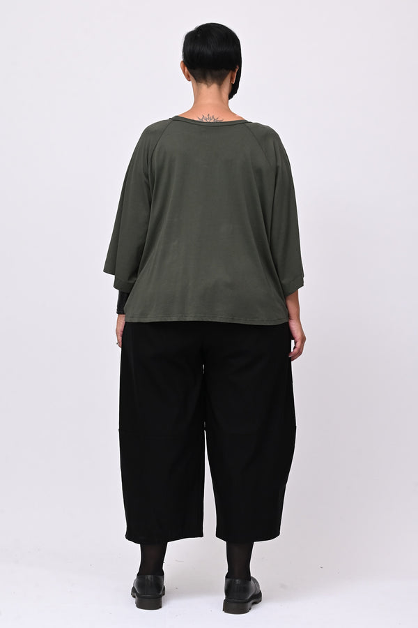 T-shirt tasca e bulloni - Verde militare