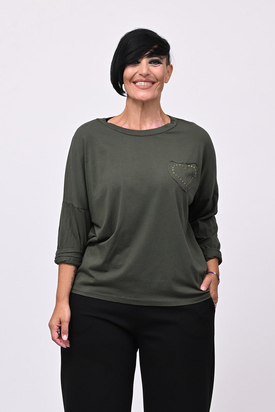 T-shirt cuore bulloni - Verde militare