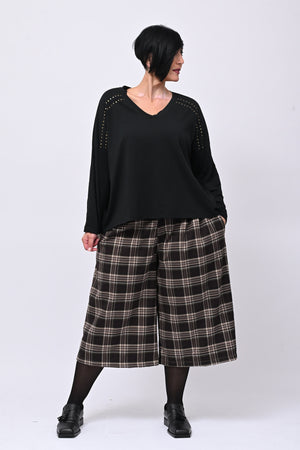 Maglia scollo V borchie - Nero