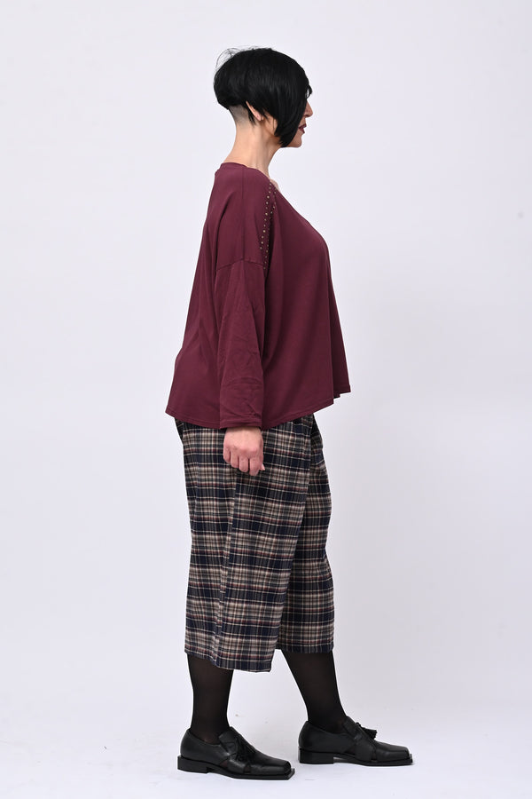 Maglia scollo V borchie - Vino