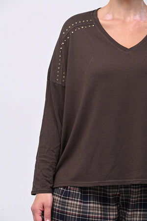 Maglia scollo V borchie - Moro