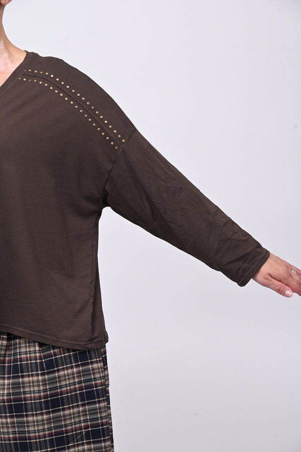 Maglia scollo V borchie - Moro