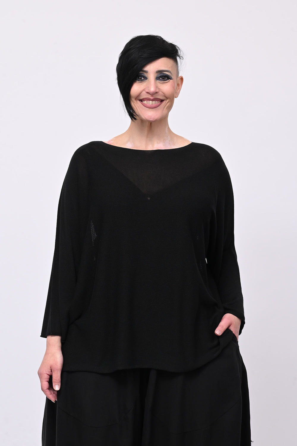 Pull viscosa girocollo - Nero