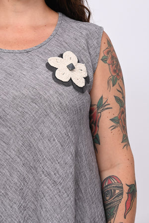 Top effetto lino e fiore - Grigio