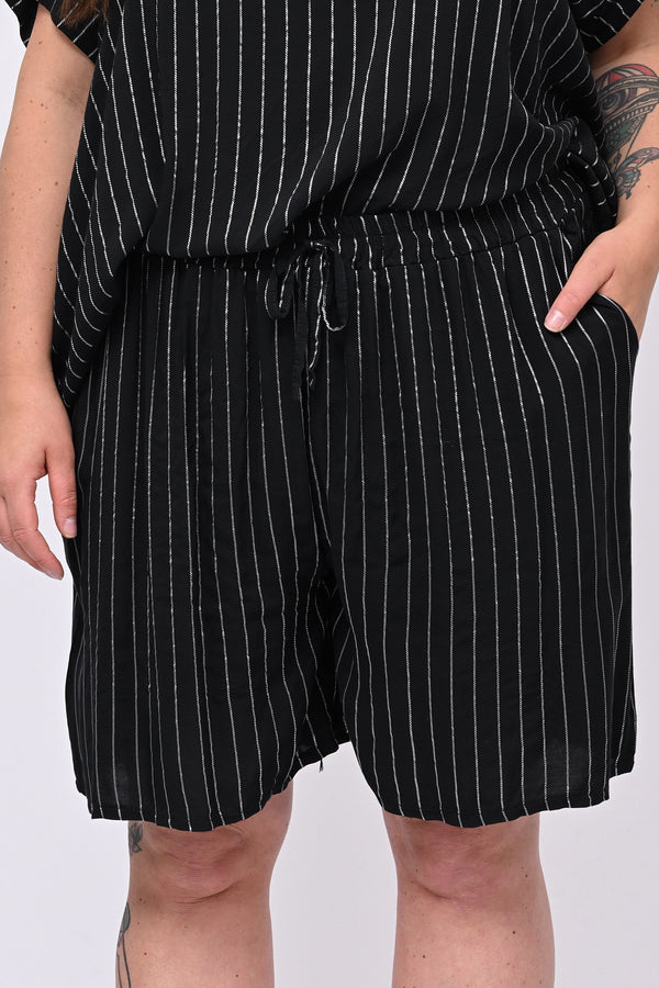 Completo gessato shorts - Nero