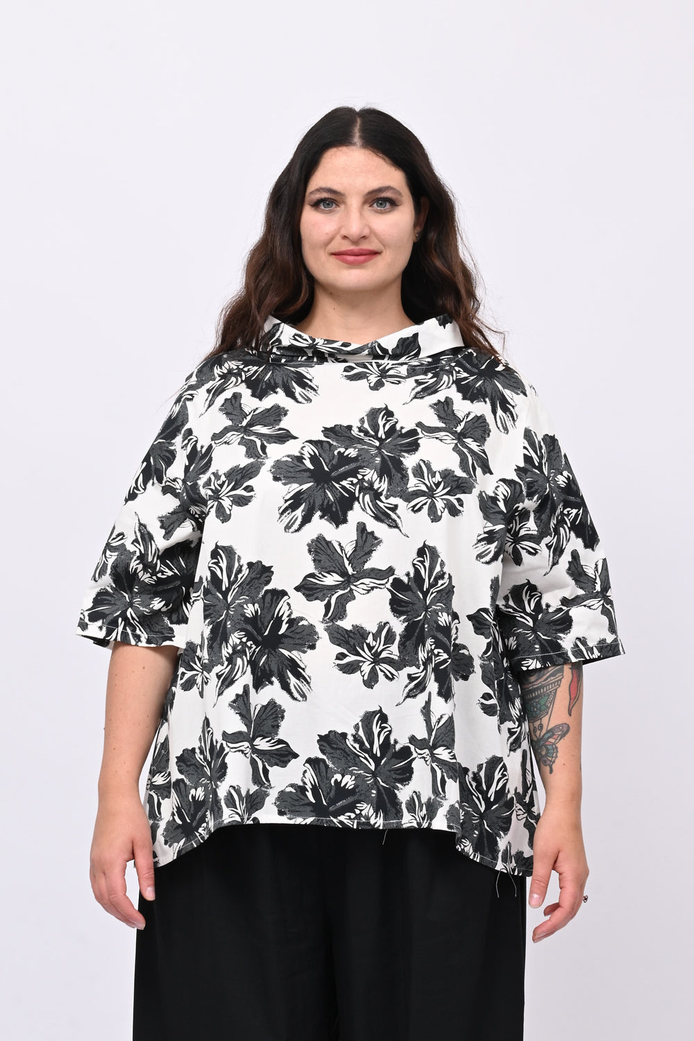 Blusa colletto fiori - Nero