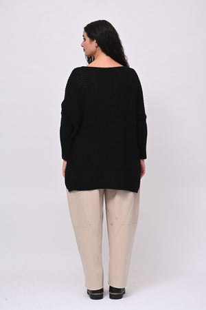 Pull traforato scollo V - Nero