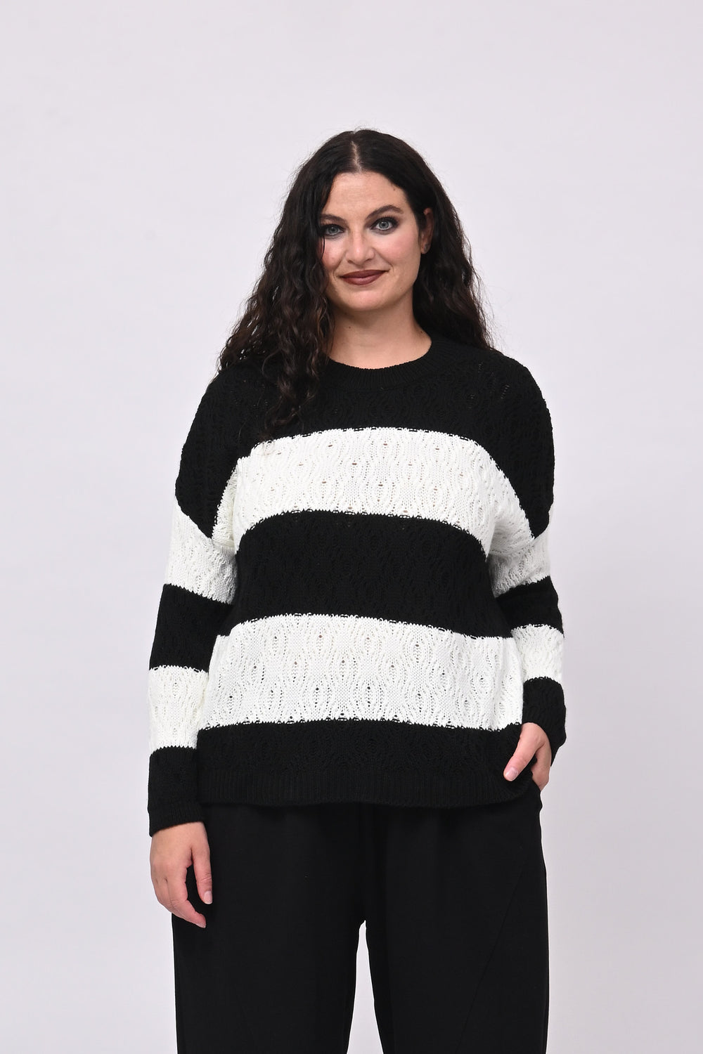 Pull righe lavorato - Nero