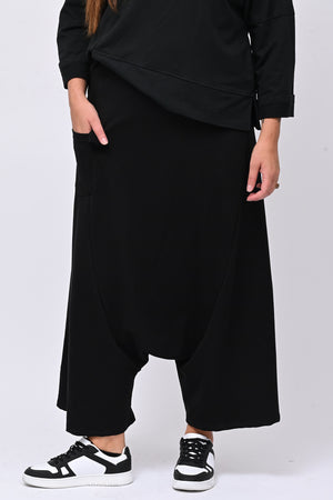 Pantalone garzato cavallo basso - Nero