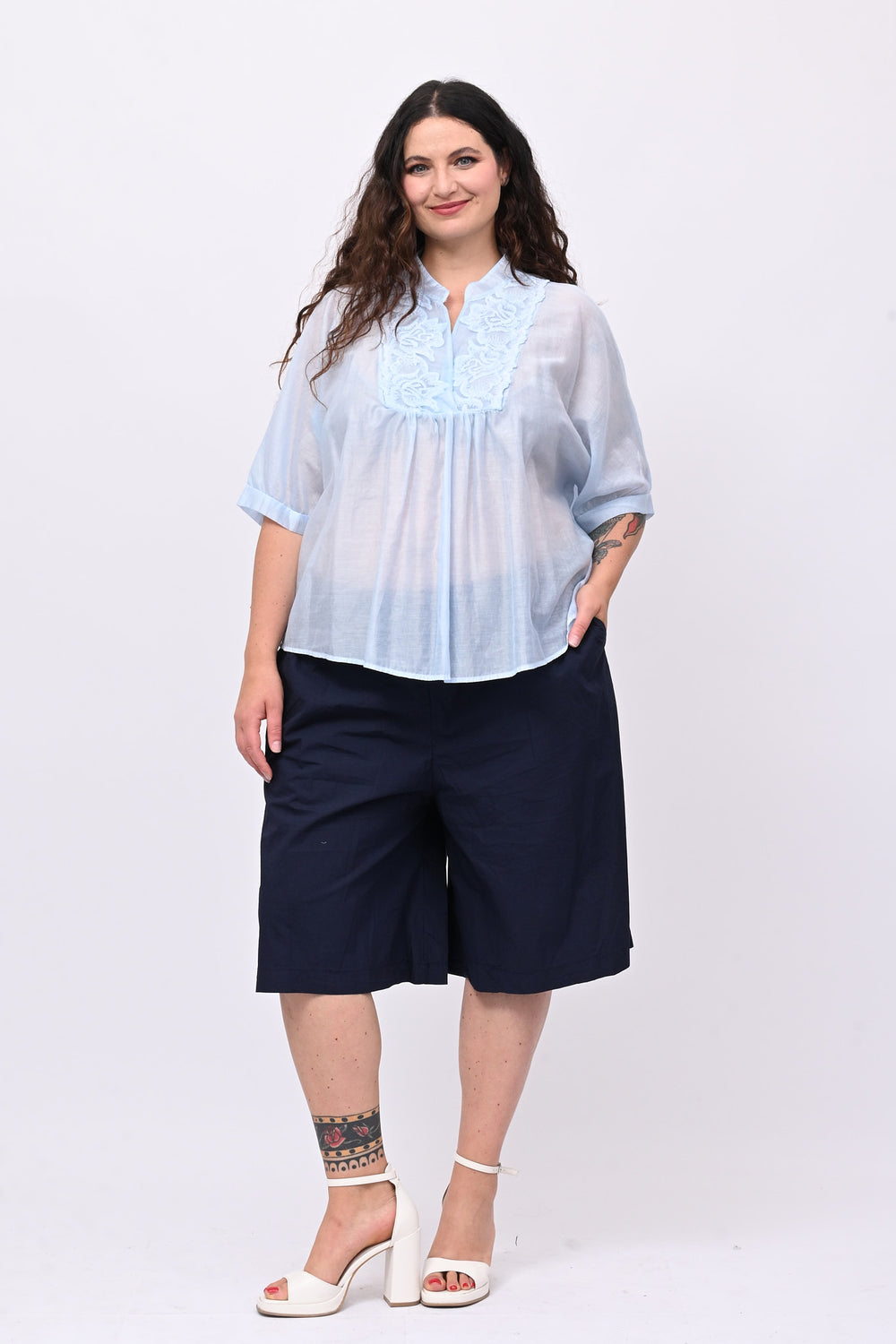 Blusa mussola e pizzo - Cielo