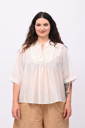 Blusa mussola e pizzo - Burro