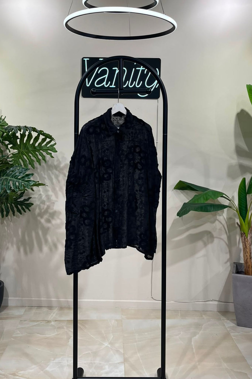 Camicia fiori rilievo - Nero