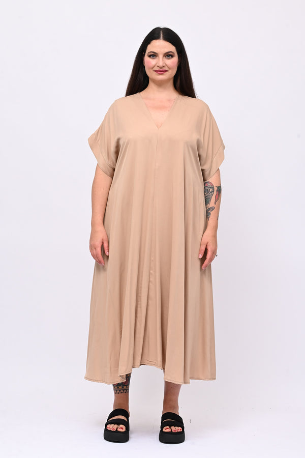 Maxi abito scollo V - Camel