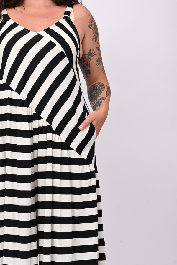 Jumpsuit over righe - Nero