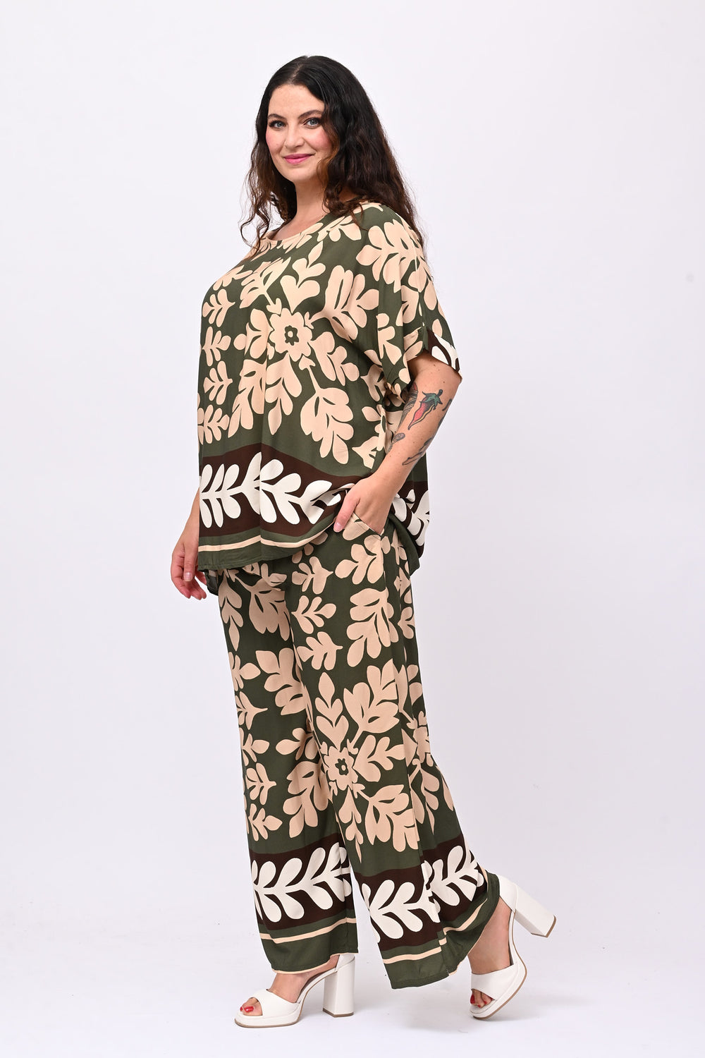 Completo viscosa maxi fiore - Militare
