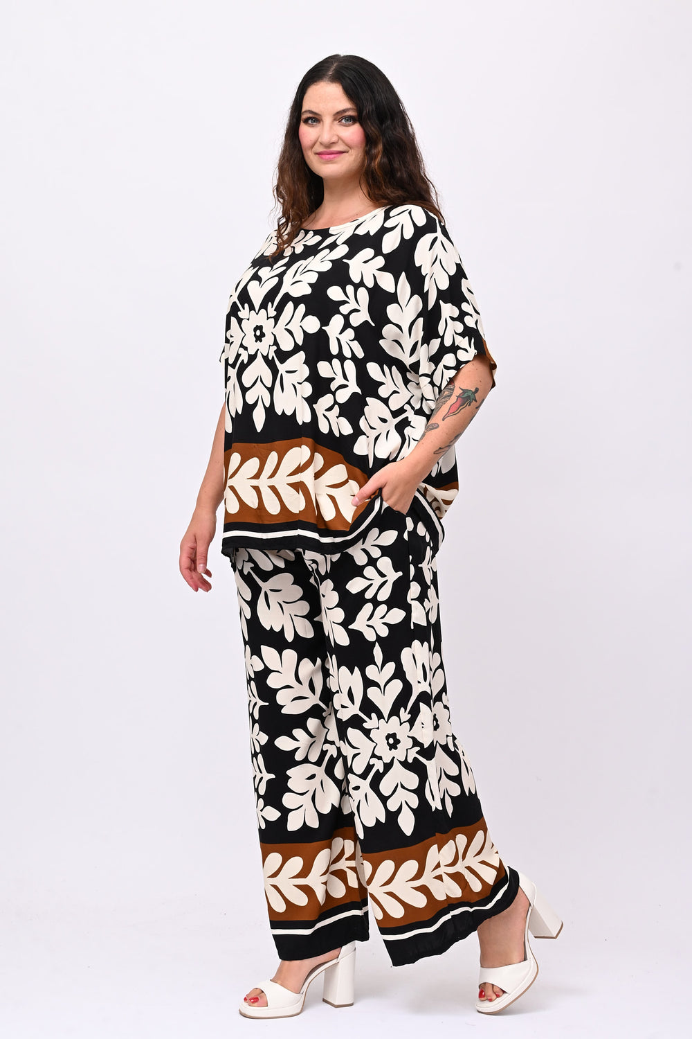 Completo viscosa maxi fiore - Nero