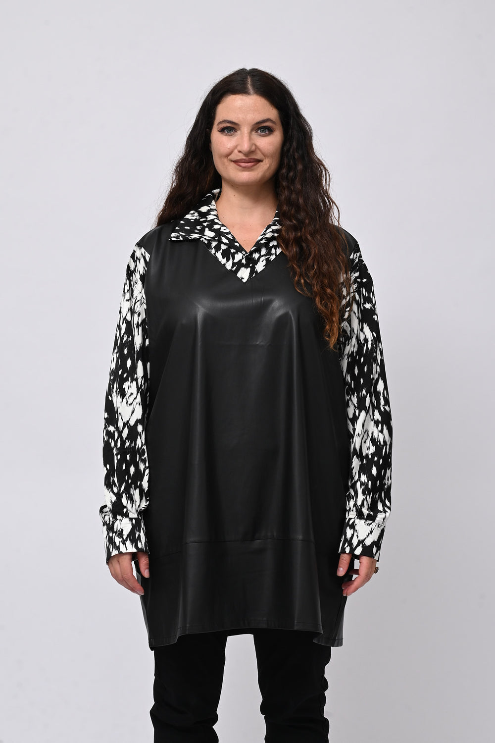 Abito-camicia ecopelle - Nero