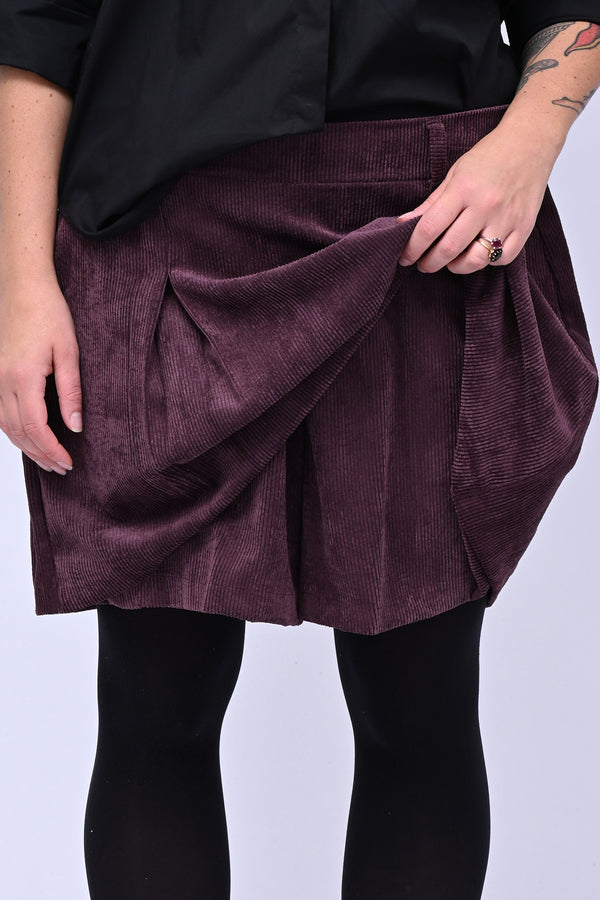 Shorts effetto gonna velluto - Melanzana