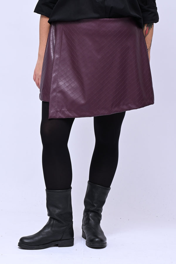 Shorts effetto gonna ecopelle - Vino